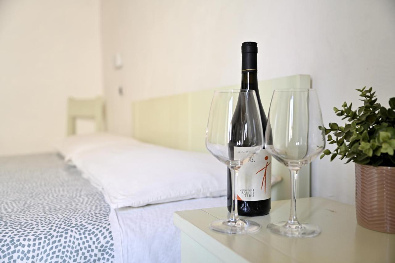 Al Vicoletto - Genuine Hospitality Bed & Breakfast Tortoli Bagian luar foto